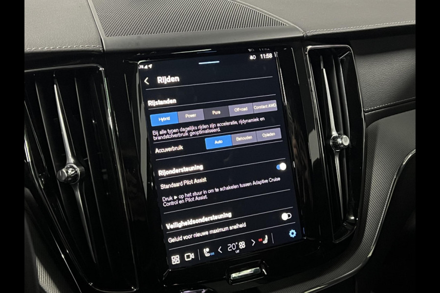 Volvo XC60 2.0 T6 Plug-in hybrid AWD Ultra Black Edition Trekhaak | Bowers & Wilkins | Massage | Stoel ventilatie | Open dak | Stuur-/stoelverwarming | Head-up