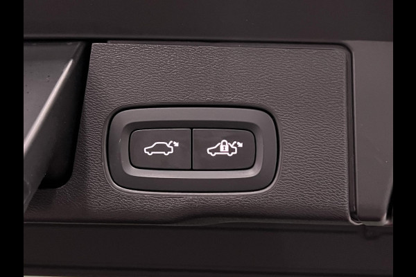 Volvo XC60 2.0 T6 Plug-in hybrid AWD Ultra Black Edition Trekhaak | Bowers & Wilkins | Massage | Stoel ventilatie | Open dak | Stuur-/stoelverwarming | Head-up