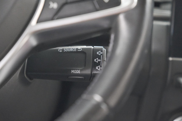 Renault Captur TCe 130 Edition One | Camera | 9.3 Inch Grootscherm | Navigatie | Apple Carplay | Parkeersensoren