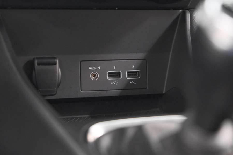 Renault Captur TCe 130 Edition One | Camera | 9.3 Inch Grootscherm | Navigatie | Apple Carplay | Parkeersensoren