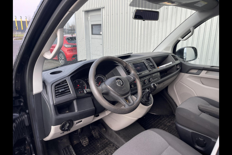 Volkswagen Transporter 2.0 TDI L2H1 DC*NAVI*CRUISE*A/C*TEL*