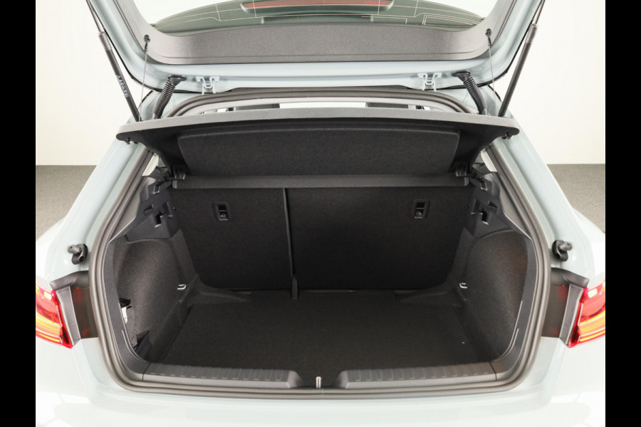 Audi A1 Sportback Advanced edition 25 TFSI 95 PK | Buitenspiegels elektrisch inklapbaar | Apple carplay | Dak in contrastkleur | 17'' lm velgen |