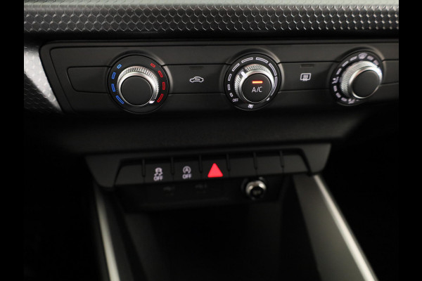 Audi A1 Sportback Advanced edition 25 TFSI 95 PK | Buitenspiegels elektrisch inklapbaar | Apple carplay | Dak in contrastkleur | 17'' lm velgen |
