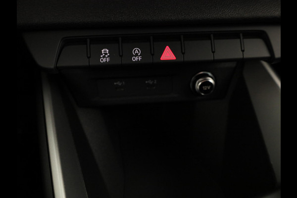 Audi A1 Sportback Advanced edition 25 TFSI 95 PK | Buitenspiegels elektrisch inklapbaar | Apple carplay | Dak in contrastkleur | 17'' lm velgen |