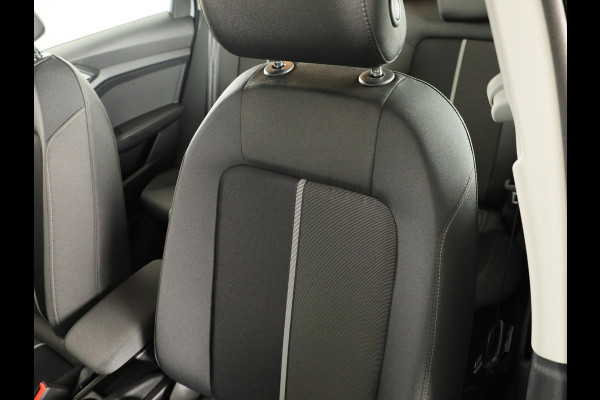 Audi A1 Sportback Advanced edition 25 TFSI 95 PK | Buitenspiegels elektrisch inklapbaar | Apple carplay | Dak in contrastkleur | 17'' lm velgen |