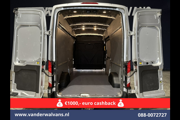 Ford Transit 2.0 TDCI 170pk L3H3 Euro6 Airco | Navigatie | 2500kg Trekhaak | Cruisecontrol Verwarmde voorruit, Parkeersensoren, Bijrijdersbank