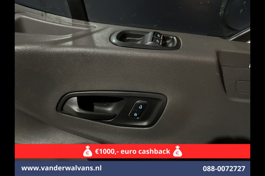 Ford Transit 2.0 TDCI 170pk L3H3 Euro6 Airco | Navigatie | 2500kg Trekhaak | Cruisecontrol Verwarmde voorruit, Parkeersensoren, Bijrijdersbank