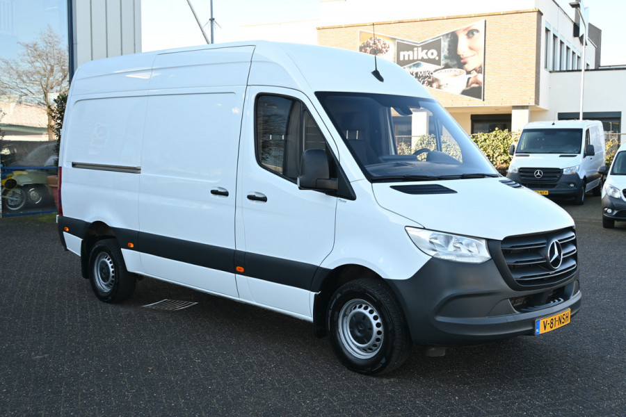Mercedes-Benz Sprinter 317 CDI L2H2 Werkplaats inrichting, Geveerde stoel, Standkachel