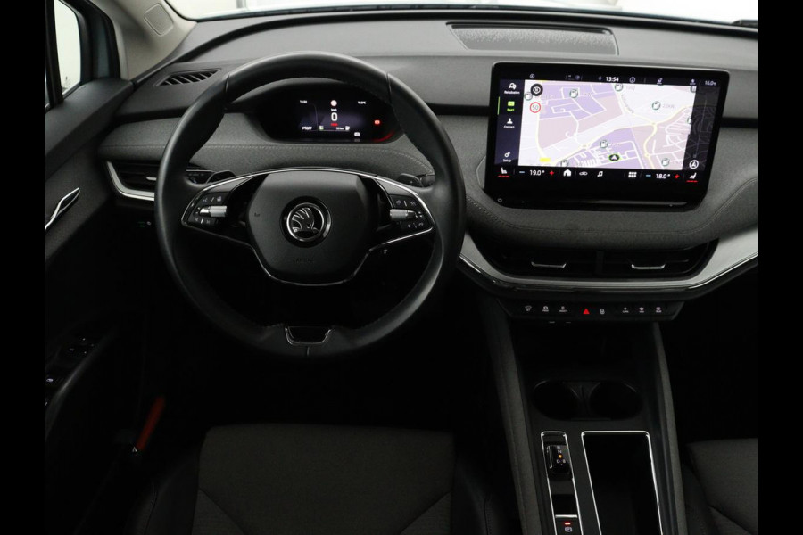 Škoda ENYAQ iV 60 | Stoelverwarming | Matrix LED | Camera | Keyless | Stuurverwarming | Carplay | 20'' | Half leder | Navigatie | Chroom Pack | Digital Cockpit | Cruise control | Climate control