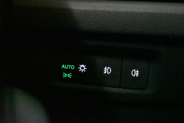 Škoda Octavia Combi TSI iV PHEV 204PK DSG HYBRID BUSINESS NAVI/CARPLAY/PDC STOELVERW