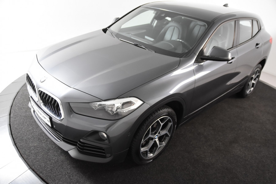 BMW X2 sDrive18i Sport *Leer*Navi*Trekhaak*Park assist*