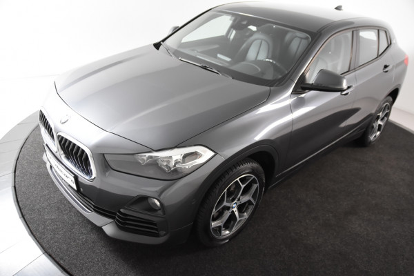 BMW X2 sDrive18i Sport *Leer*Navi*Trekhaak*Park assist*
