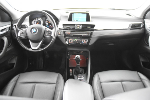 BMW X2 sDrive18i Sport *Leer*Navi*Trekhaak*Park assist*