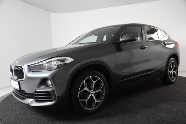 BMW X2 sDrive18i Sport *Leer*Navi*Trekhaak*Park assist*