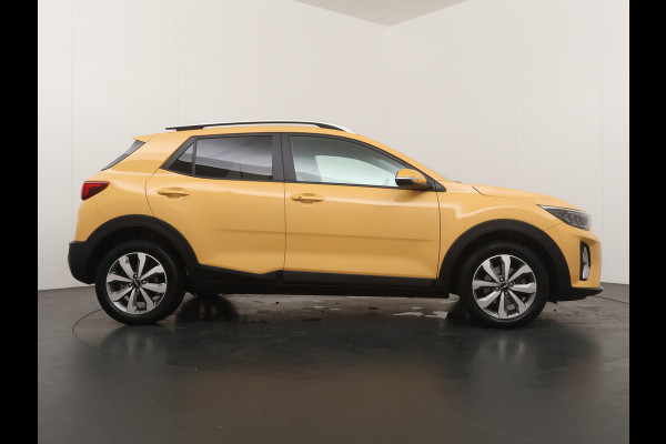 Kia Stonic 1.0 T-GDi MHEV DynamicPlusLine - Stoel/Stuurverwarming - Lichtmetalen Velgen - Navigatie - LED Koplampen - Cruise Control - Fabrieksgarantie Tot 2031