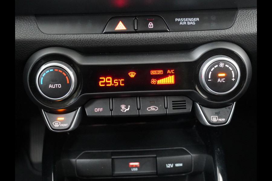 Kia Stonic 1.0 T-GDi MHEV DynamicPlusLine - Stoel/Stuurverwarming - Lichtmetalen Velgen - Navigatie - LED Koplampen - Cruise Control - Fabrieksgarantie Tot 2031