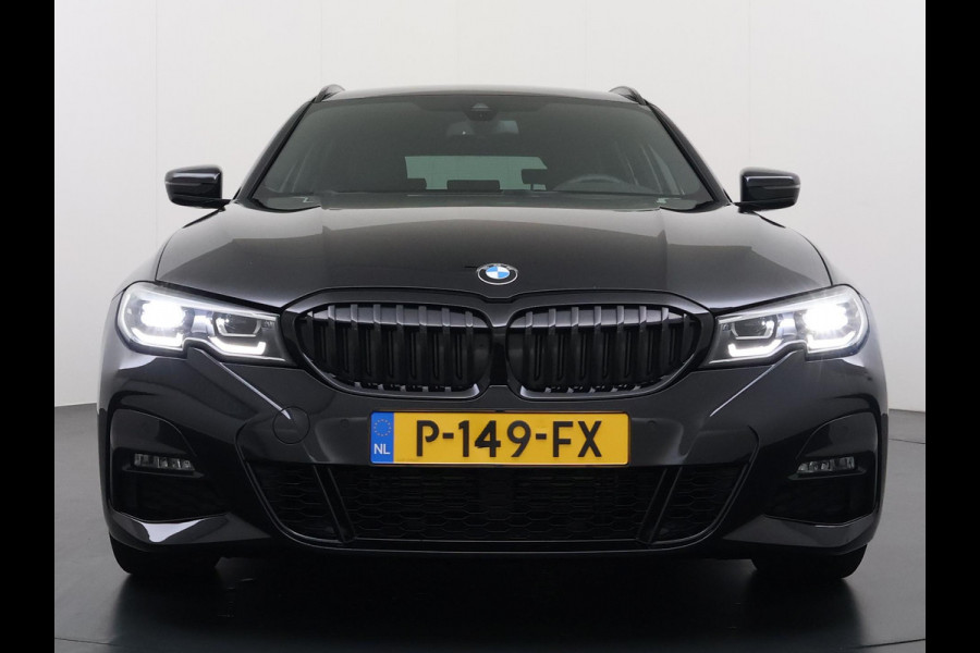 BMW 3 Serie Touring 318i High Executive Edition VAN € 34.900,- VOOR € 32.877,- UW LENTEVOORDEEL: maar liefst € 2.023,-!| M Sport | Afneembare trekhaak | Stoelverwarming | Origineel Nederlands geleverd (NAP) | Rijklaar geleverd incl. 12 maanden BOVAG-garantie