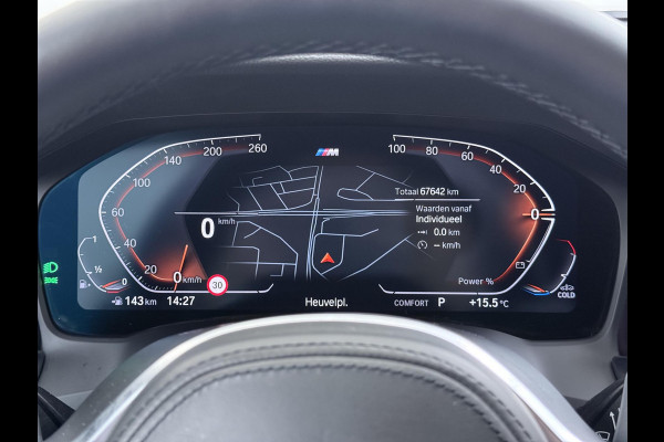 BMW 3 Serie Touring 318i High Executive Edition VAN € 34.900,- VOOR € 32.877,- UW LENTEVOORDEEL: maar liefst € 2.023,-!| M Sport | Afneembare trekhaak | Stoelverwarming | Origineel Nederlands geleverd (NAP) | Rijklaar geleverd incl. 12 maanden BOVAG-garantie