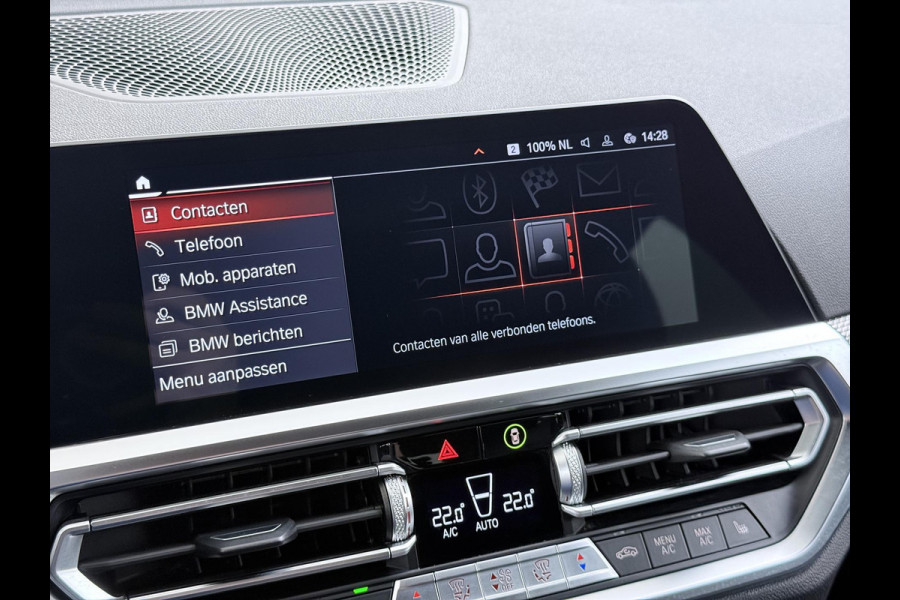 BMW 3 Serie Touring 318i High Executive Edition VAN € 34.900,- VOOR € 32.877,- UW LENTEVOORDEEL: maar liefst € 2.023,-!| M Sport | Afneembare trekhaak | Stoelverwarming | Origineel Nederlands geleverd (NAP) | Rijklaar geleverd incl. 12 maanden BOVAG-garantie