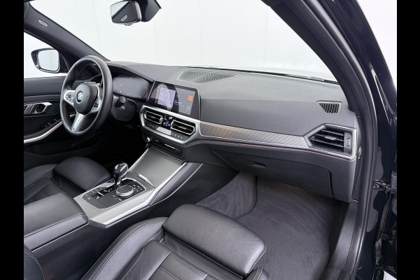 BMW 3 Serie Touring 318i High Executive Edition VAN € 34.900,- VOOR € 32.877,- UW LENTEVOORDEEL: maar liefst € 2.023,-!| M Sport | Afneembare trekhaak | Stoelverwarming | Origineel Nederlands geleverd (NAP) | Rijklaar geleverd incl. 12 maanden BOVAG-garantie