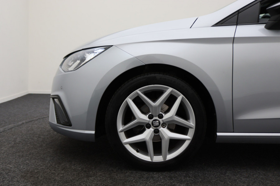 Seat Ibiza 1.0 TSI FR Business Intense Camera, BeatsAudio, Apple Carplay, PDC, 17"
