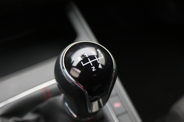 Seat Ibiza 1.0 TSI FR Business Intense Camera, BeatsAudio, Apple Carplay, PDC, 17"