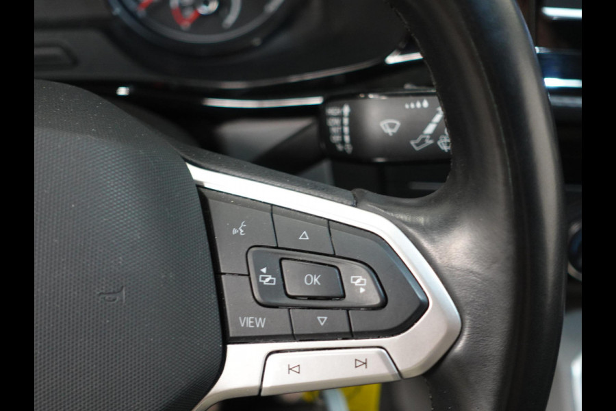 Volkswagen Transporter 2.0 TDI L2 Dubbele Cabine Automaat Highline Airco Cruise control Camera Apple Carplay/Android Auto