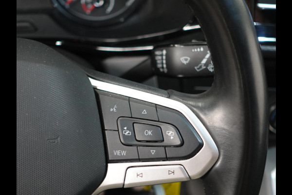Volkswagen Transporter 2.0 TDI L2 Dubbele Cabine Automaat Highline Airco Cruise control Camera Apple Carplay/Android Auto