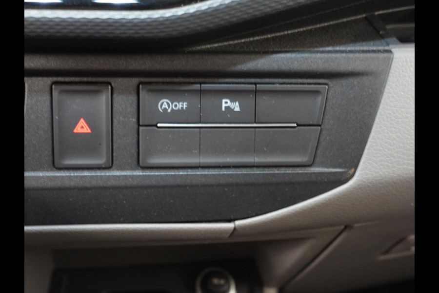 Volkswagen Transporter 2.0 TDI L2 Dubbele Cabine Automaat Highline Airco Cruise control Camera Apple Carplay/Android Auto