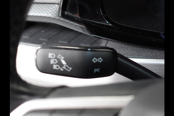 Volkswagen Transporter 2.0 TDI L2 Dubbele Cabine Automaat Highline Airco Cruise control Camera Apple Carplay/Android Auto