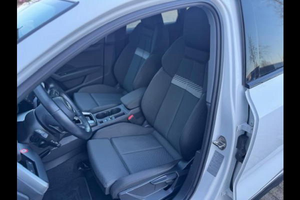 Audi A3 Sportback 45 TFSI e S Black edition Competition,Stoelverwarming,Carplay,Sportstoelen,