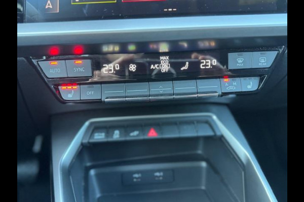 Audi A3 Sportback 45 TFSI e S Black edition Competition,Stoelverwarming,Carplay,Sportstoelen,