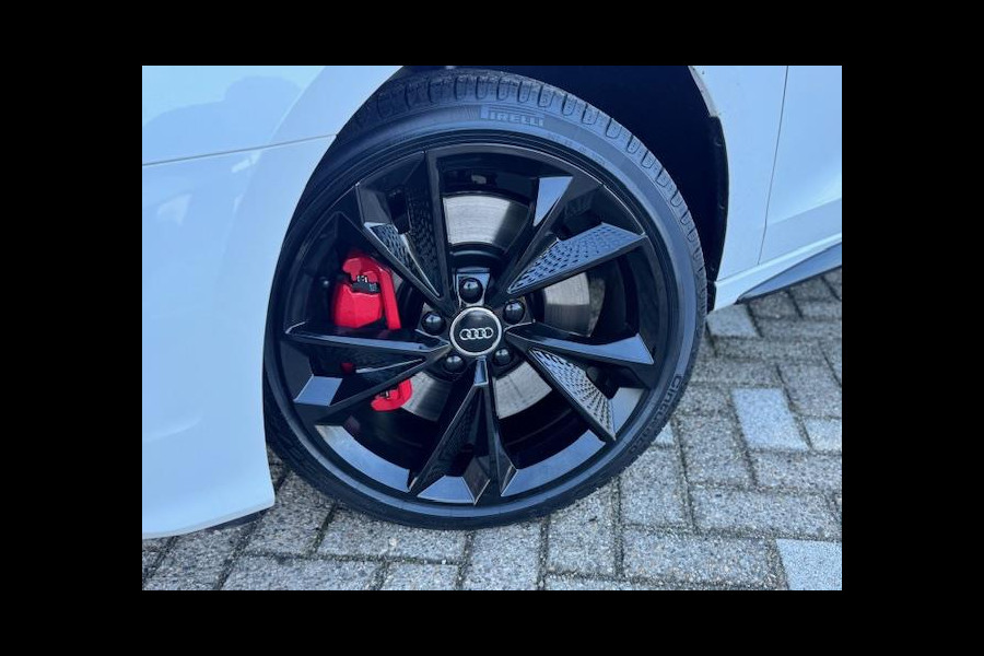 Audi A3 Sportback 45 TFSI e S Black edition Competition,Stoelverwarming,Carplay,Sportstoelen,