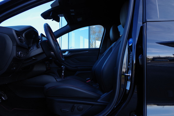 Ford FOCUS Wagon 1.0 EcoBoost 125 PK ST Line Business, Winterpakket, Camera,