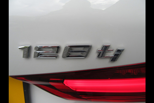 BMW 1-serie 128ti 266PK M Sport Automaat, Panoramadak, Cockpit Pro, Park Assist