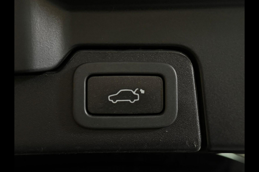 Land Rover Range Rover Evoque 2.0 Si4 HSE Dynamic | Pano | Memory | Meridian | Stoelverwarming | Camera | Leer