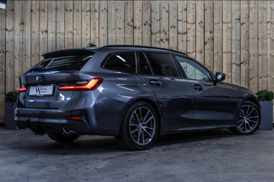 BMW 3 Serie Touring 320i High Executive *Stuurverwarming*Leder*Trekhaak*