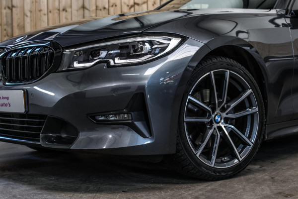 BMW 3 Serie Touring 320i High Executive *Stuurverwarming*Leder*Trekhaak*