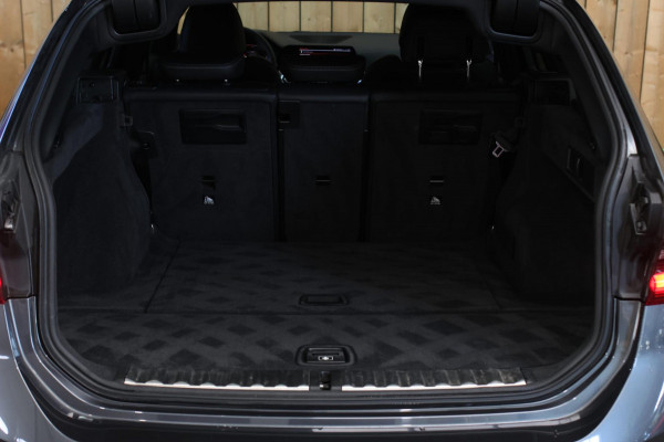 BMW 3 Serie Touring 320i High Executive *Stuurverwarming*Leder*Trekhaak*