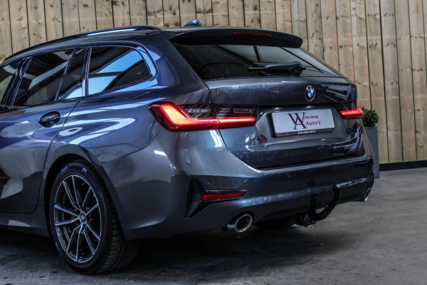 BMW 3 Serie Touring 320i High Executive *Stuurverwarming*Leder*Trekhaak*