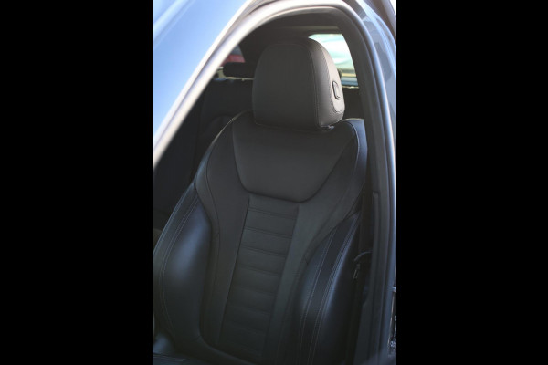 BMW 3 Serie Touring 320i High Executive *Stuurverwarming*Leder*Trekhaak*