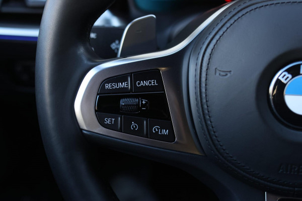 BMW 3 Serie Touring 320i High Executive *Stuurverwarming*Leder*Trekhaak*