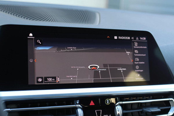 BMW 3 Serie Touring 320i High Executive *Stuurverwarming*Leder*Trekhaak*