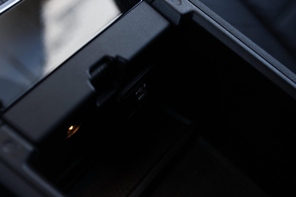 BMW 3 Serie Touring 320i High Executive *Stuurverwarming*Leder*Trekhaak*