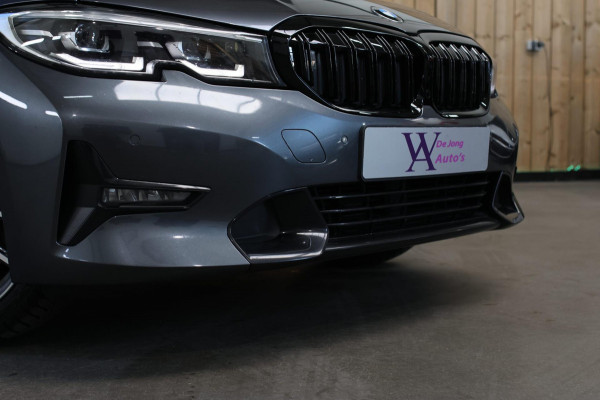 BMW 3 Serie Touring 320i High Executive *Stuurverwarming*Leder*Trekhaak*