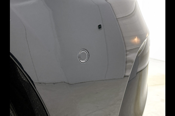 Mercedes-Benz A-Klasse 250 e AMG Plug-In Hybride AMG Line | Night Pakket | Sfeerverlichting |Stoelverwarming | Achteruitrijcamera | Ledkoplampen. Inclusief 24 maanden MB Certified garantie voor Europa.