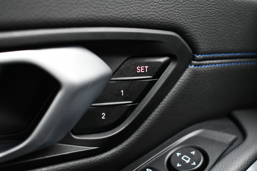 BMW 3 Serie Touring 330e M-Sport LCI-2 Pano Trekh 360 HUD El-zetels