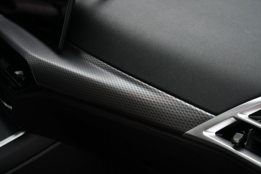 BMW 3 Serie Touring 330e M-Sport LCI-2 Pano Trekh 360 HUD El-zetels