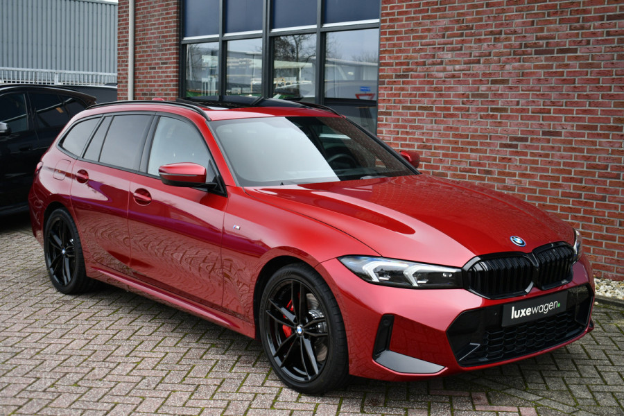 BMW 3 Serie Touring 330e M-Sport LCI-2 Pano Trekh 360 HUD El-zetels