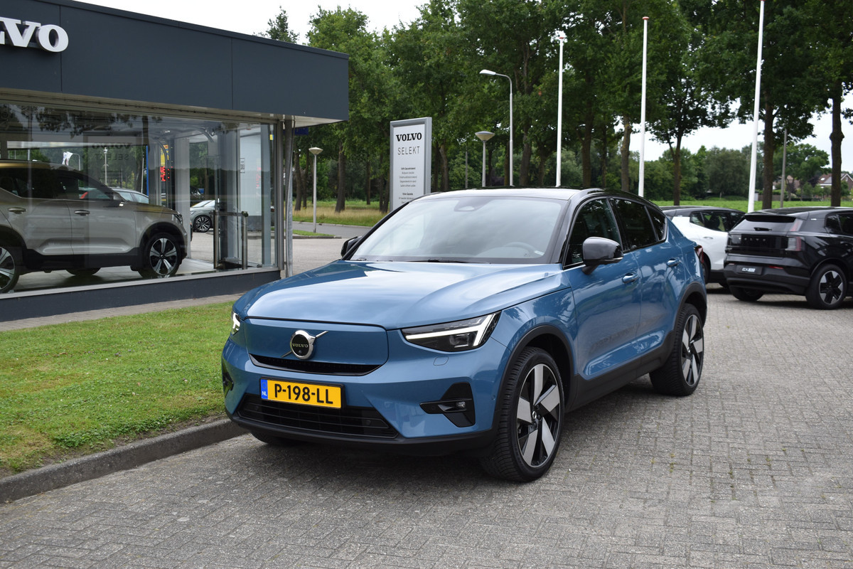 Volvo C40 Recharge 408PK Twin Intro Edition 78 kWh | 20" LMV | Trekhaak | Harman/Kardon | Getint glas | Panoramadak  | Elektrische Stoelen |